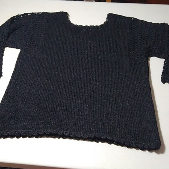 Women's Knitted Detailed Embellish Top - Picture 4 of 11